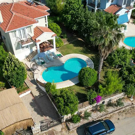 Rosetta Villa *