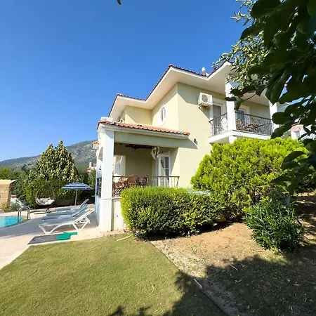 Rosetta Villa *